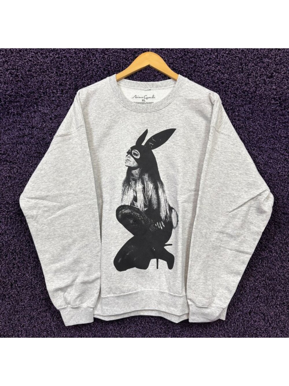 Ariana Grande Dangerous Woman Bunny Crewneck Sweater Size Extra Large